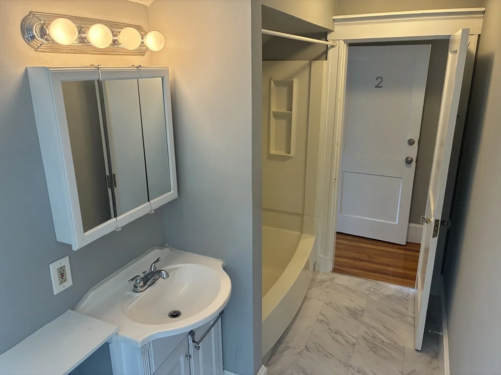 2 bed, 1 bath apartment for rent at 350 Plain St Unit 2, Braintree — photo 4 of 22