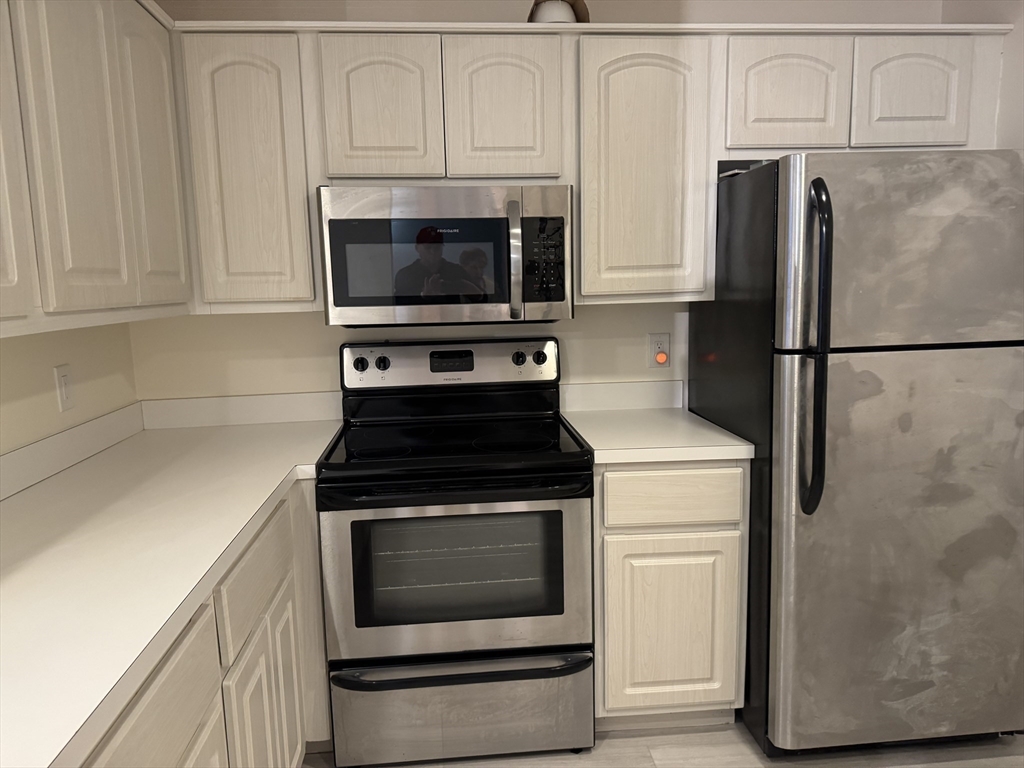 2 bed, 2 bath apartment for rent at 350 Revere Beach Blvd Unit 11O, Revere Beach — photo 7 of 36