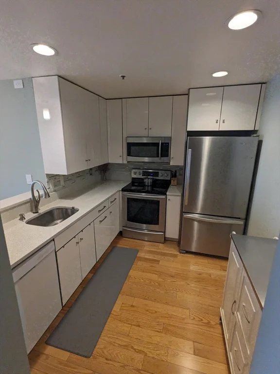 1 bed, 1 bath apartment for rent at 350 Revere Beach Blvd Unit 9, Revere — photo 7 of 39