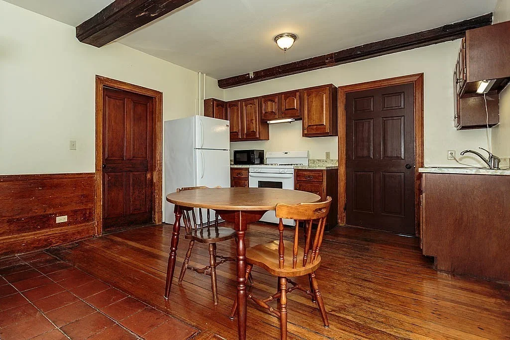 4 bed, 1 bath apartment for rent at 350 Riverside Ave Unit 0, Wellington — photo 3 of 23