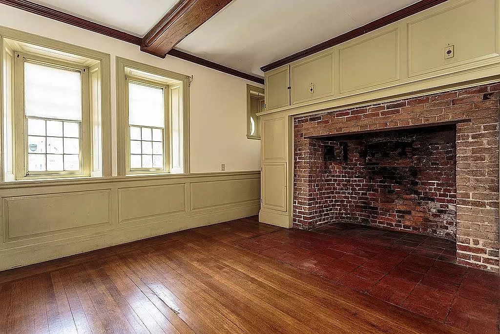 4 bed, 1 bath apartment for rent at 350 Riverside Ave Unit 1, Medford — photo 18 of 19