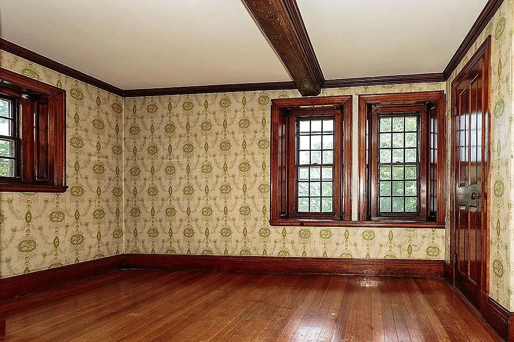 4 bed, 1 bath apartment for rent at 350 Riverside Ave Unit 1, Medford — photo 7 of 19