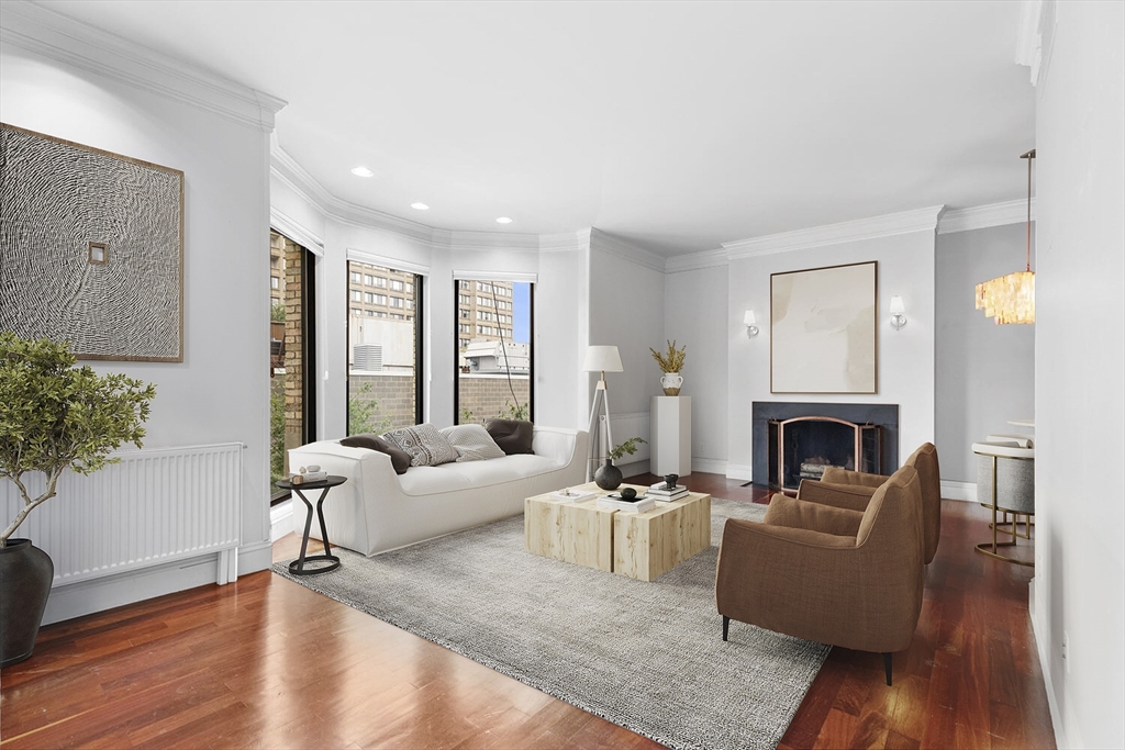 2 bed, 2 bath apartment for rent at 350 Tappan Rd Unit 1, Beaconsfield — photo 1 of 13