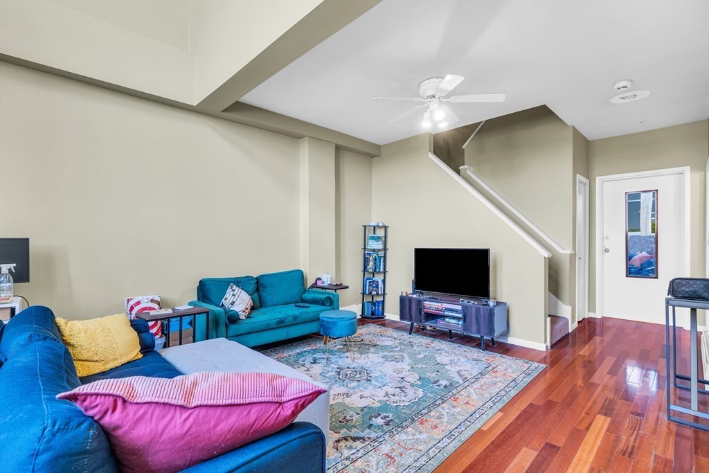 2 bed, 1 bath apartment for rent at 350 W 4th Unit 406, South Boston — photo 7 of 16