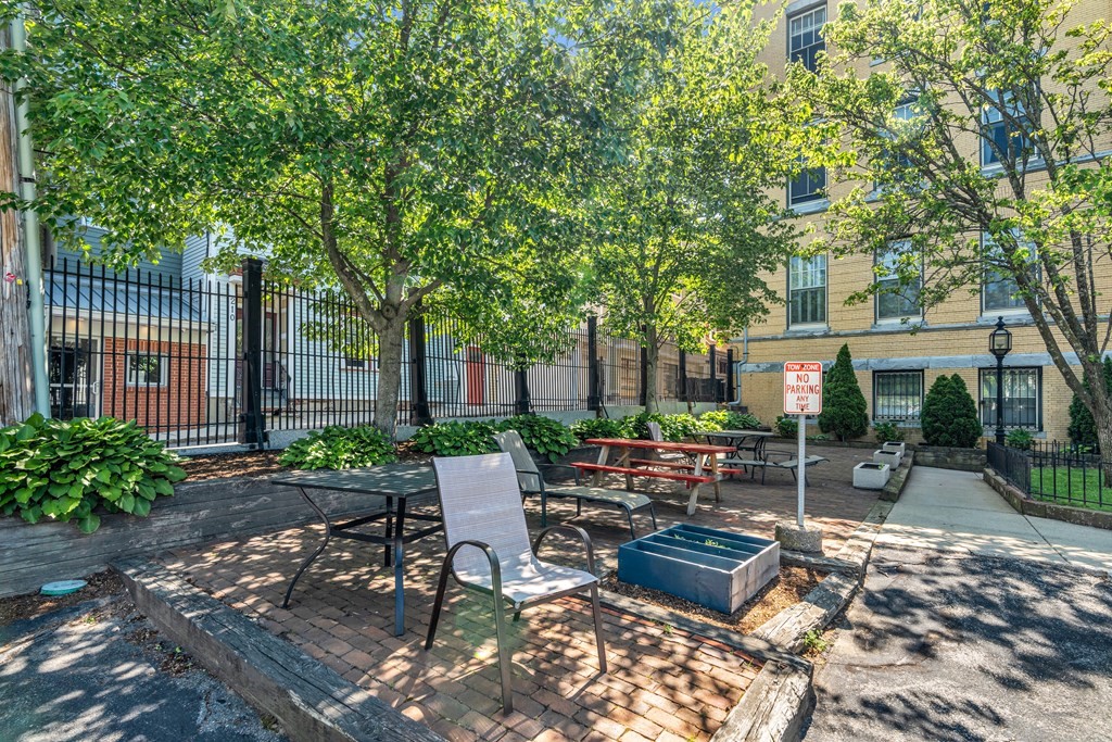 2 bed, 1 bath apartment for rent at 350 W 4th Unit 406, South Boston — photo 16 of 16