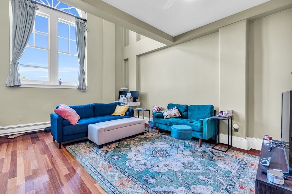 2 bed, 1 bath apartment for rent at 350 W 4th Unit 406, South Boston — photo 8 of 16