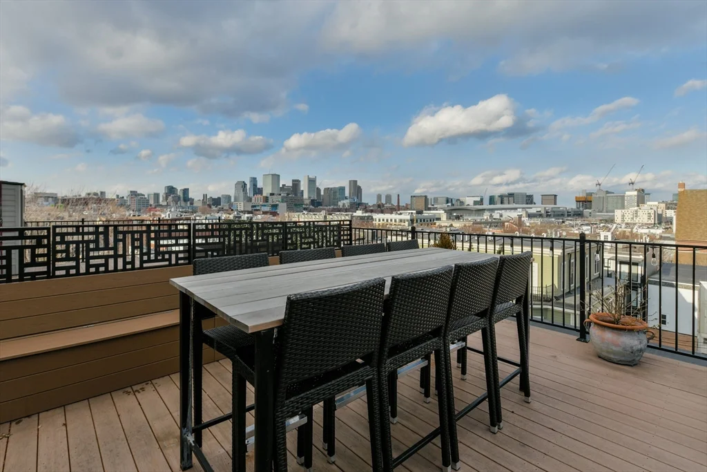 3 bed, 2 bath apartment for rent at 350 West Broadway Unit 10, South Boston — photo 2 of 22