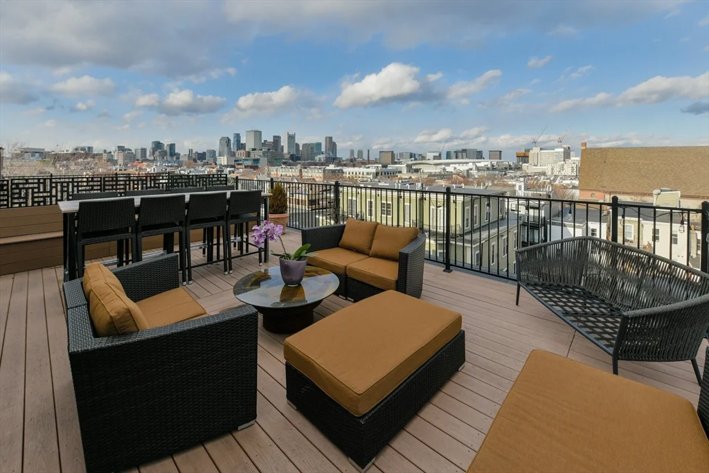 3 bed, 2 bath apartment for rent at 350 West Broadway Unit 10, South Boston