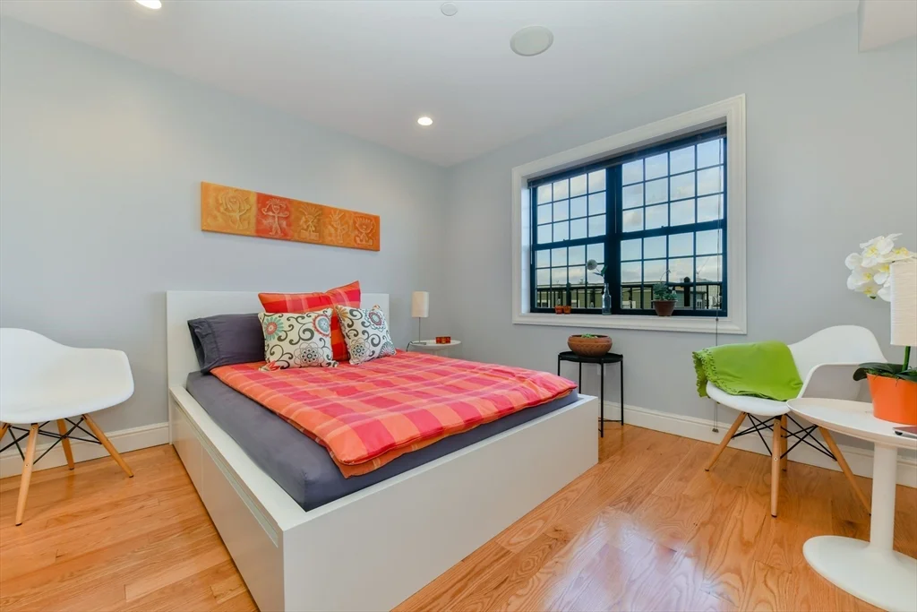 3 bed, 2 bath apartment for rent at 350 West Broadway Unit 10, South Boston — photo 20 of 22