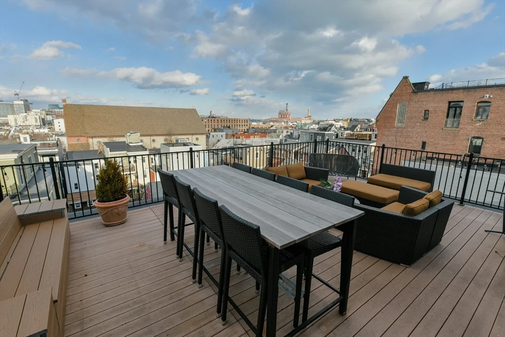 3 bed, 2 bath apartment for rent at 350 West Broadway Unit 10, South Boston — photo 3 of 22