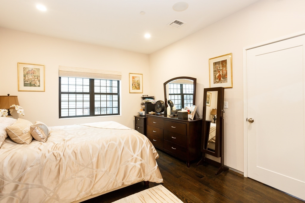 2 bed, 2 bath apartment for rent at 350 West Broadway Unit 4, South Boston — photo 13 of 22