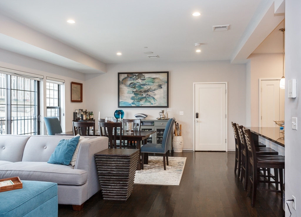 2 bed, 2 bath apartment for rent at 350 West Broadway Unit 4, South Boston — photo 10 of 22