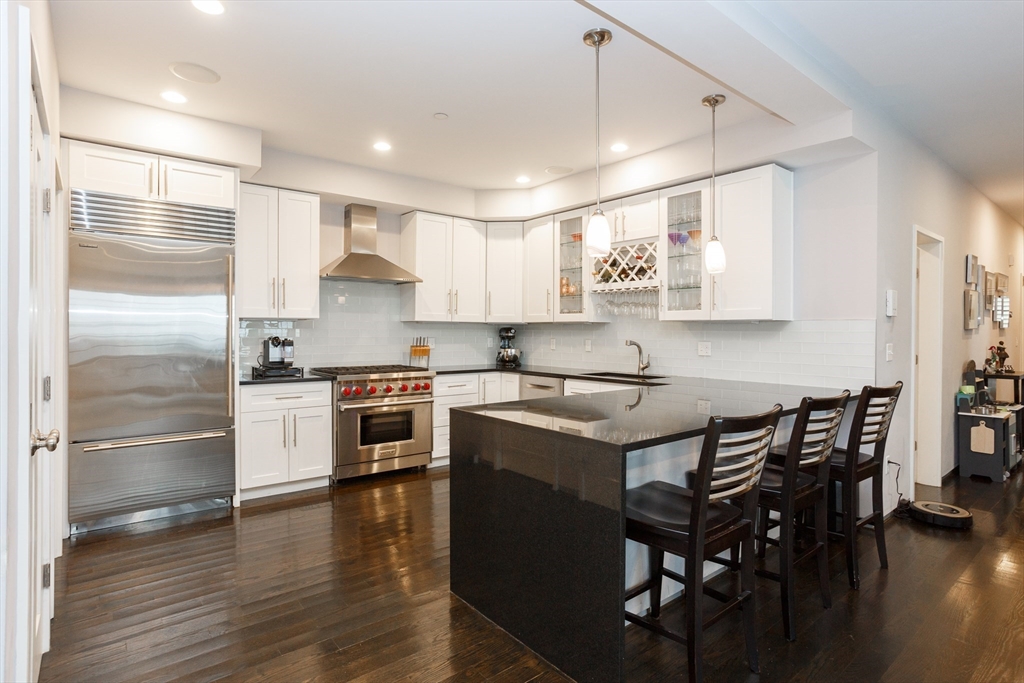 2 bed, 2 bath apartment for rent at 350 West Broadway Unit 4, South Boston — photo 1 of 22