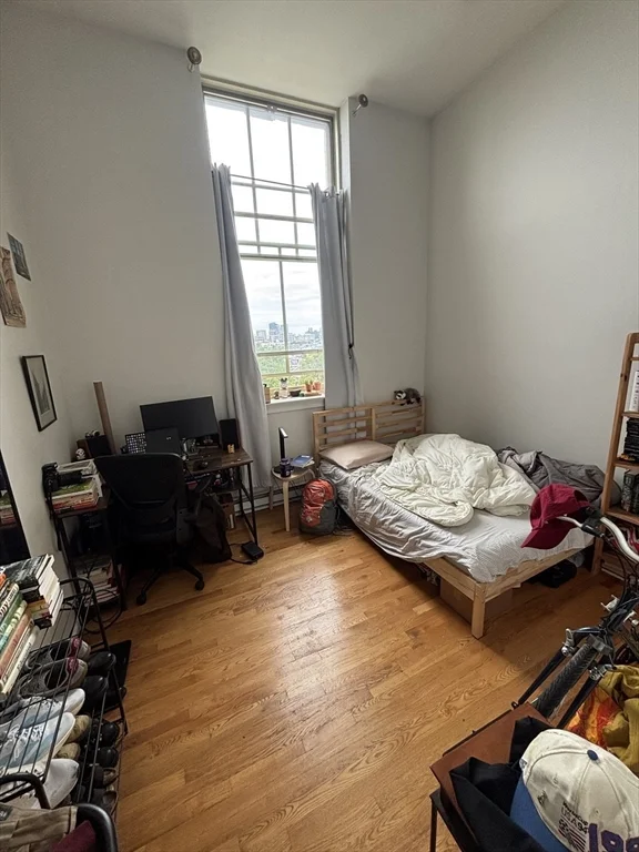 3 bed, 1 bath apartment for rent at 350 W Fourth Unit 408, South Boston — photo 9 of 20