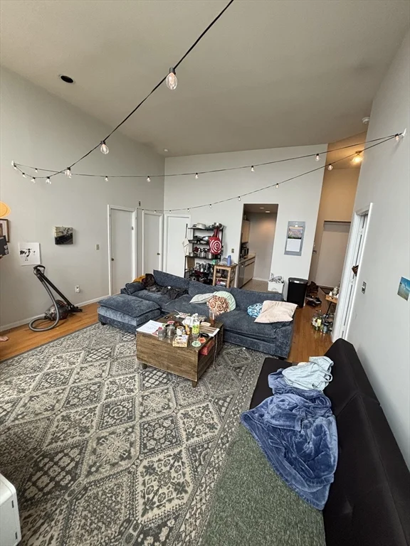 3 bed, 1 bath apartment for rent at 350 W Fourth Unit 408, South Boston — photo 2 of 20