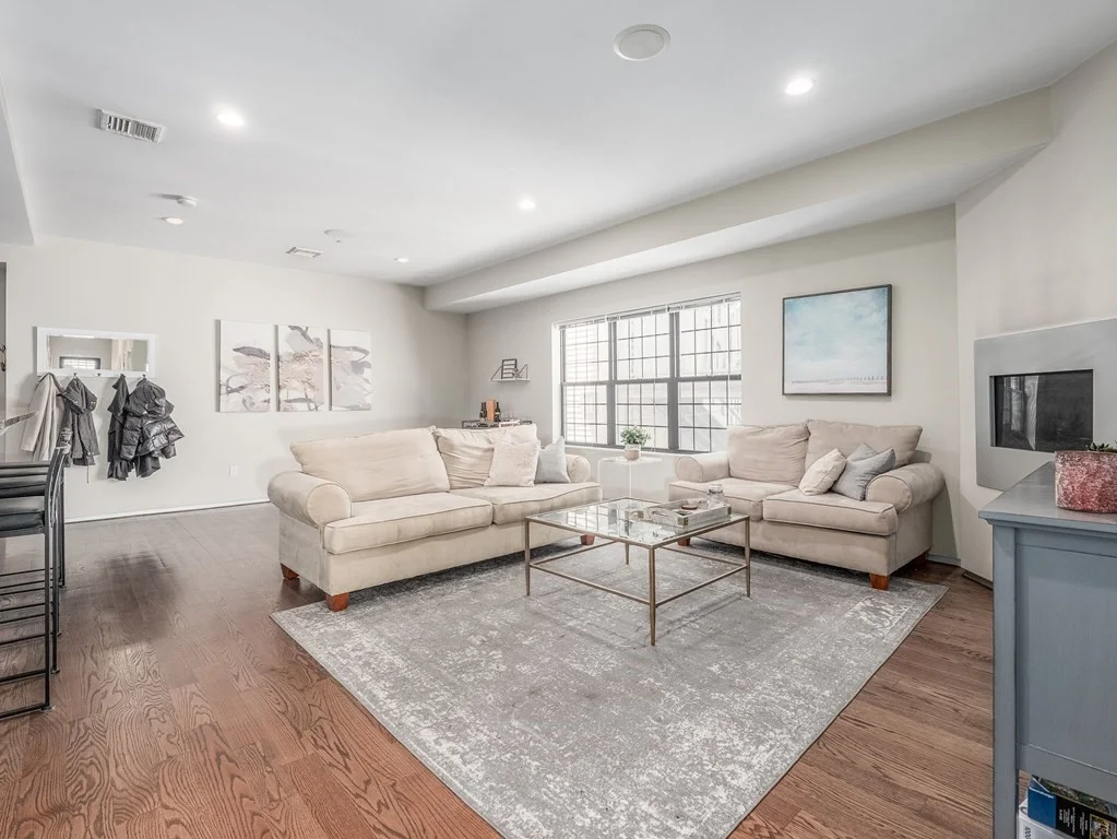3 bed, 2 bath apartment for rent at 350 West Broadway Unit 3, South Boston — photo 5 of 22