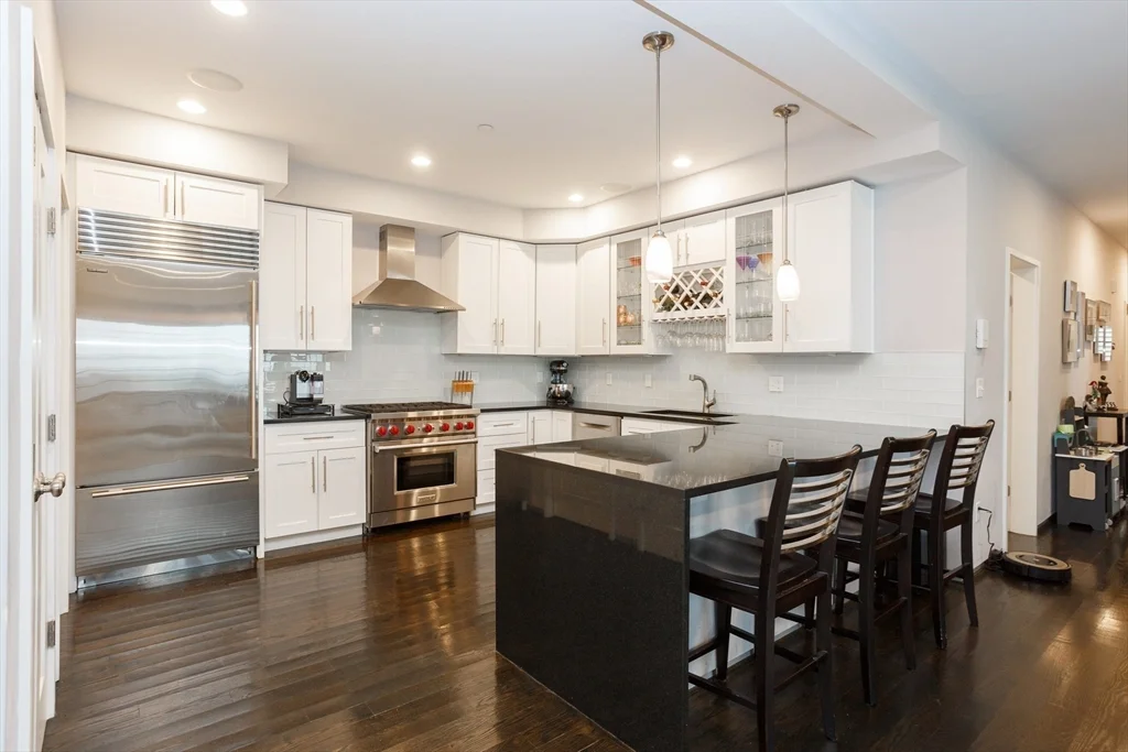 2 bed, 2 bath apartment for rent at 350 West Broadway Unit 404, South Boston — photo 6 of 26
