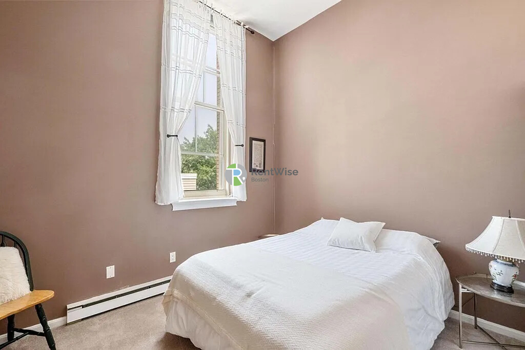 2 bed, 1 bath apartment for rent at 350 W 4th St Unit 411, South Boston — photo 9 of 12