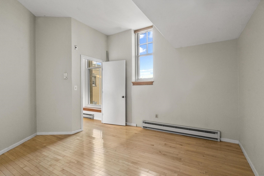2 bed, 1 bath apartment for rent at 350 W 4th St Unit 413, South Boston — photo 7 of 15