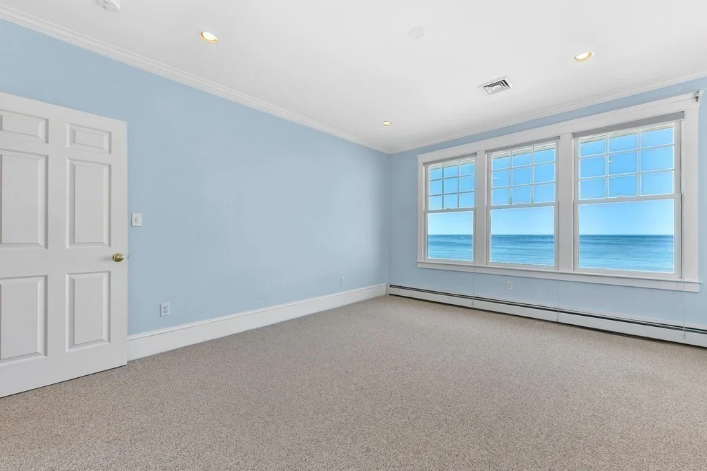 4 bed, 2 bath apartment for rent at 351 Beach Ave, Hull — photo 16 of 27