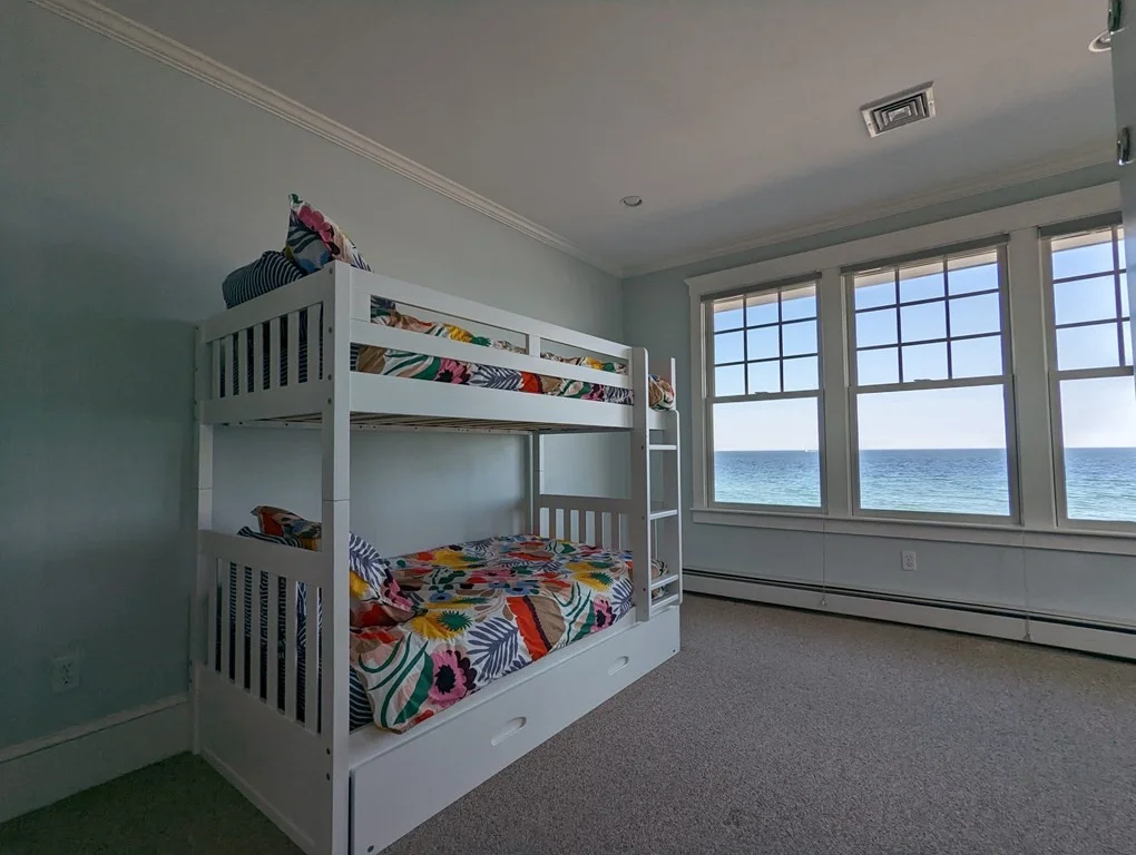 4 bed, 2 bath apartment for rent at 351 Beach Ave, Hull — photo 26 of 27