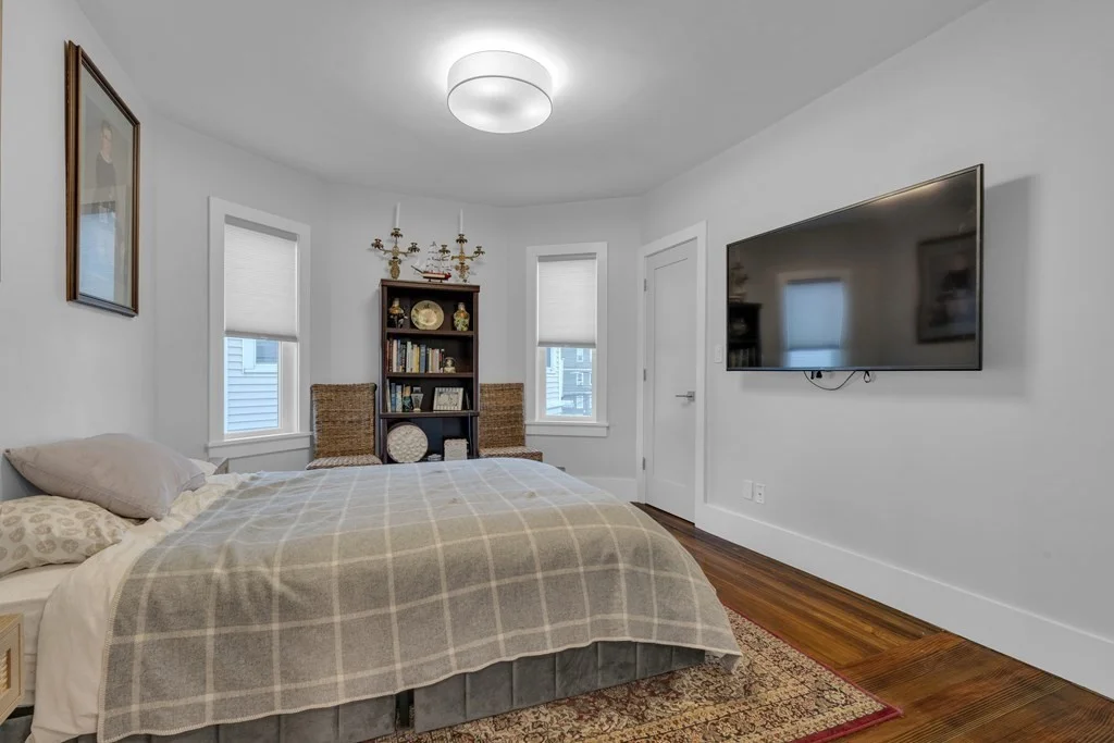 2 bed, 1 bath apartment for rent at 351 Centre St Unit 3, Dorchester — photo 7 of 12
