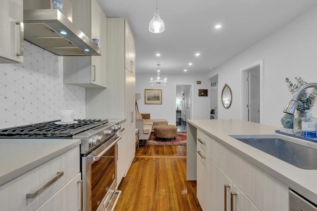 2 bed, 1 bath apartment for rent at 351 Centre St Unit 3, Dorchester — photo 3 of 12