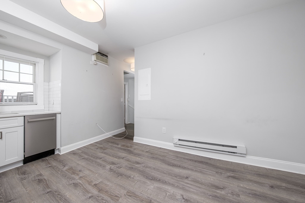 1 bed, 1 bath apartment for rent at 351 8th St Unit 3, South Boston — photo 3 of 15