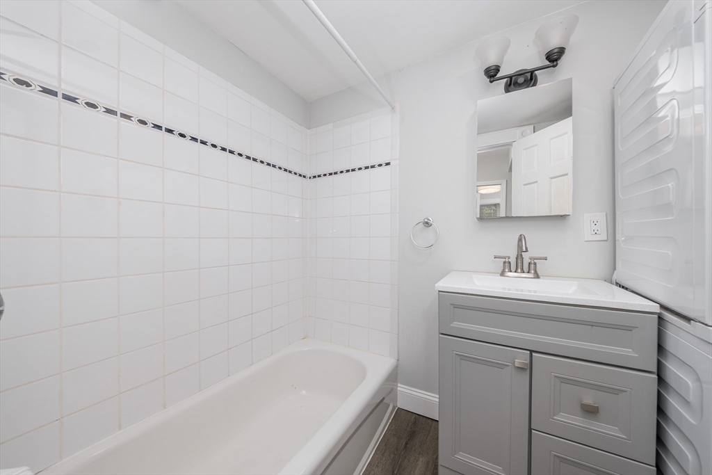 1 bed, 1 bath apartment for rent at 351 8th St Unit 3, South Boston — photo 6 of 15
