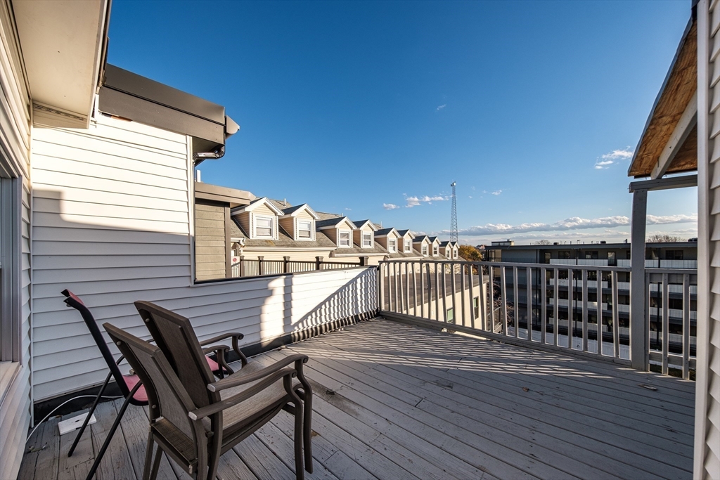 1 bed, 1 bath apartment for rent at 351 8th St Unit 3, South Boston — photo 8 of 15
