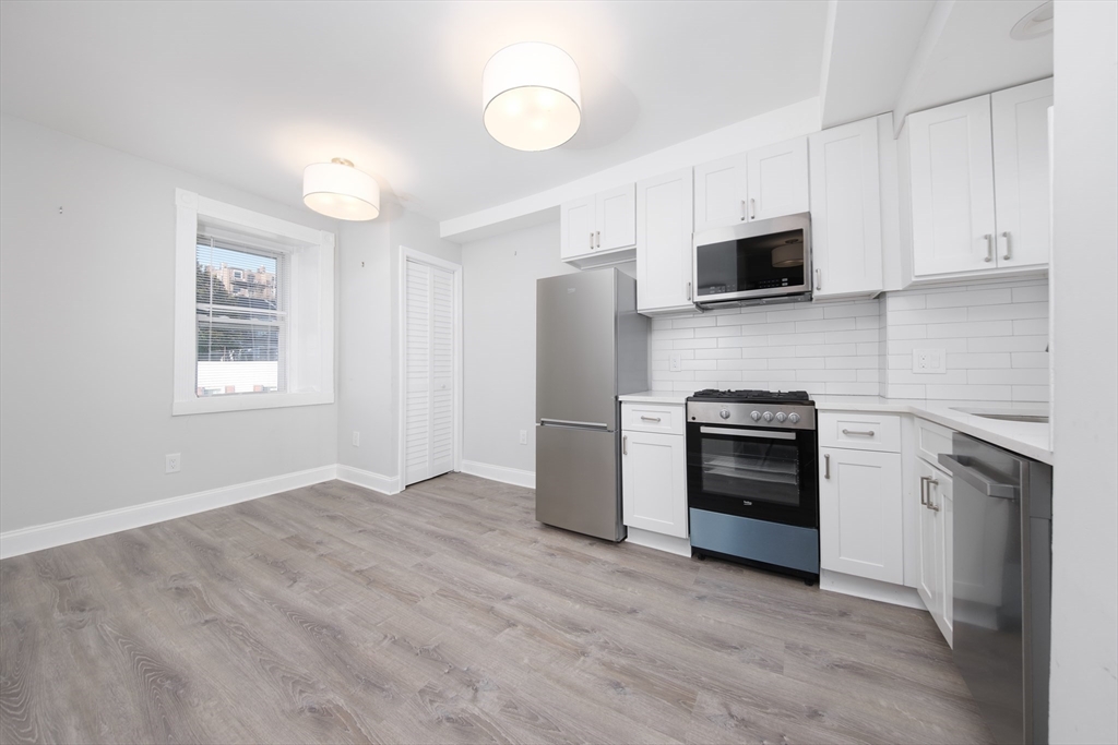 1 bed, 1 bath apartment for rent at 351 8th St Unit 3, South Boston