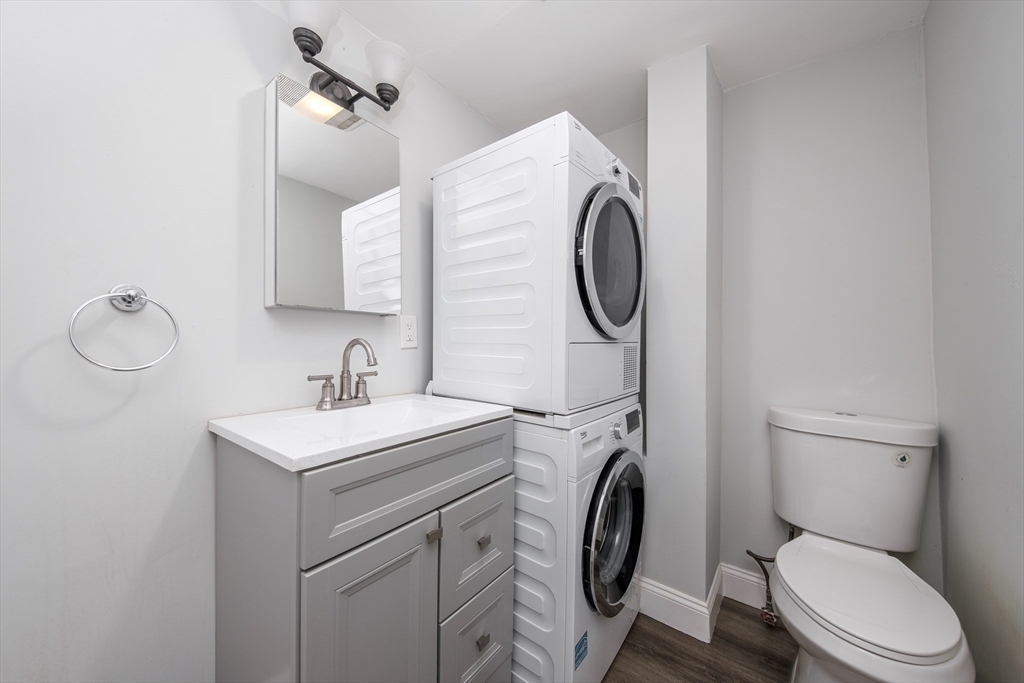 1 bed, 1 bath apartment for rent at 351 8th St Unit 3, South Boston — photo 7 of 15