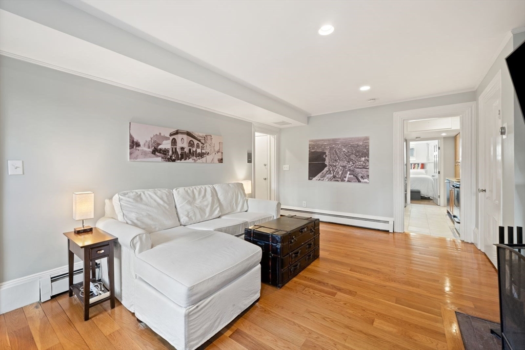 1 bed, 1 bath apartment for rent at 351 Marlborough St Unit 1, Back Bay — photo 6 of 27