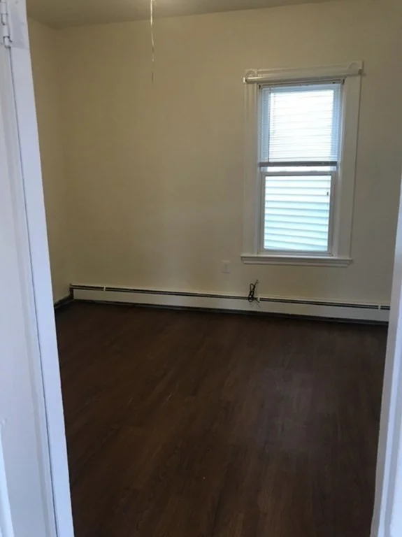 3 bed, 1 bath apartment for rent at 351 Meridian Unit 2, East Boston — photo 16 of 19