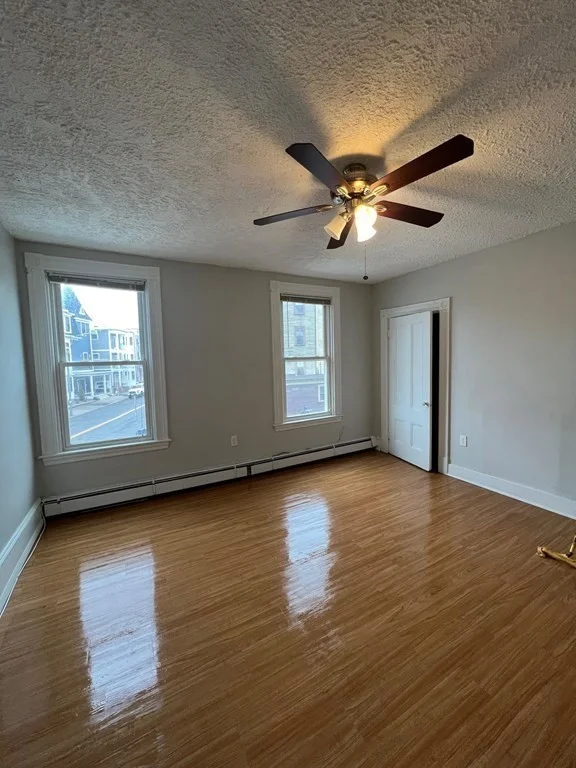 3 bed, 1 bath apartment for rent at 351 Meridian Unit 2, East Boston — photo 4 of 19