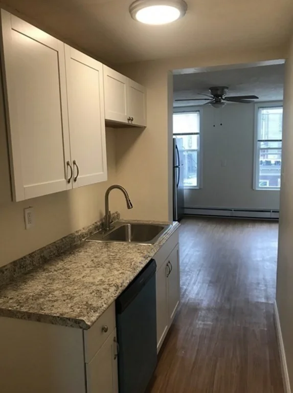 3 bed, 1 bath apartment for rent at 351 Meridian Unit 2, East Boston — photo 8 of 19