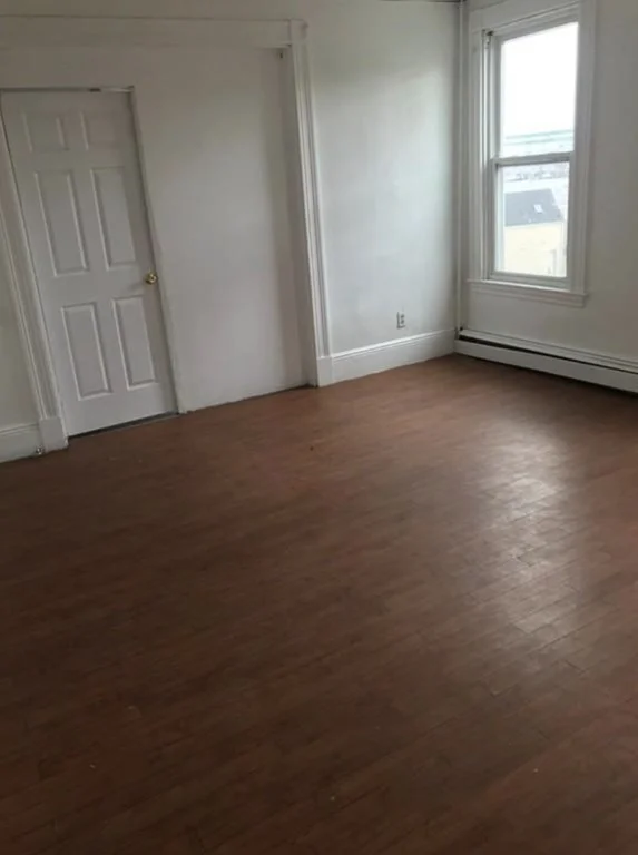 3 bed, 1 bath apartment for rent at 351 Meridian Unit 3, East Boston — photo 10 of 20