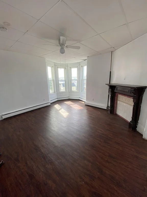 3 bed, 1 bath apartment for rent at 351 Meridian Unit 3, East Boston — photo 11 of 20