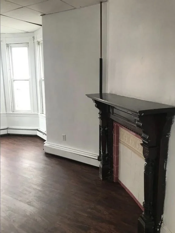 3 bed, 1 bath apartment for rent at 351 Meridian Unit 3, East Boston — photo 12 of 20