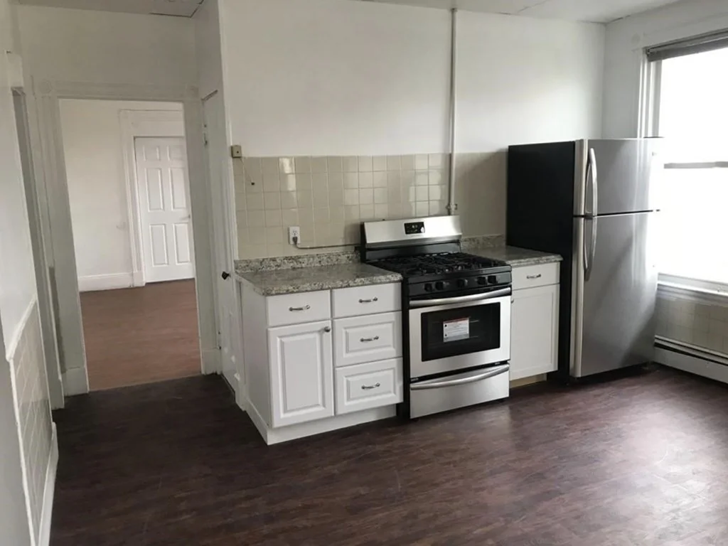 3 bed, 1 bath apartment for rent at 351 Meridian Unit 3, East Boston