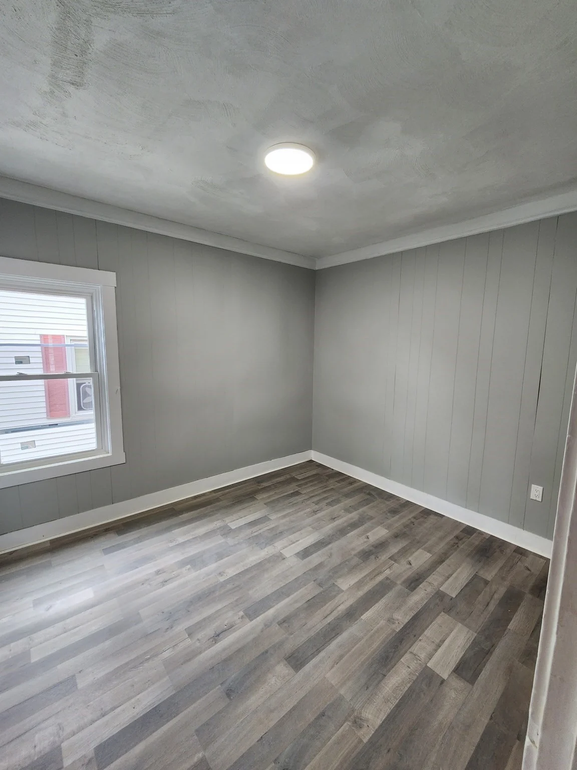 3 bed, 1 bath apartment for rent at 351 Tecumseh St Unit B, Fall River — photo 8 of 11