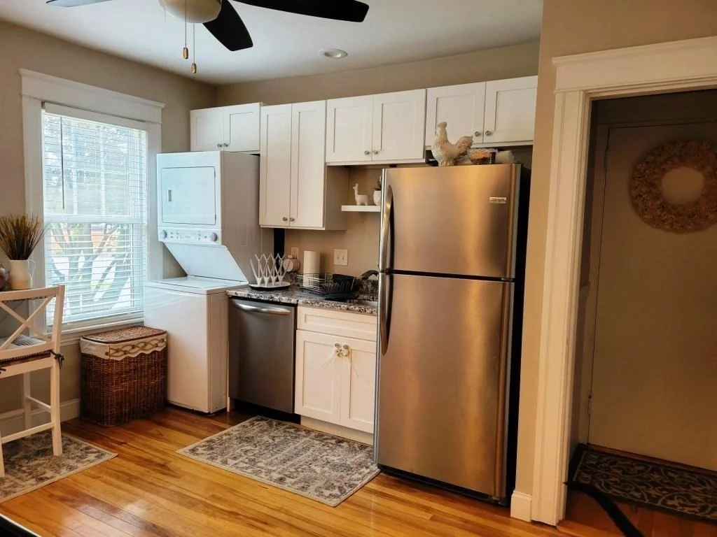 3 bed, 1 bath apartment for rent at 352 Chandler St Unit 1, Worcester — photo 3 of 23