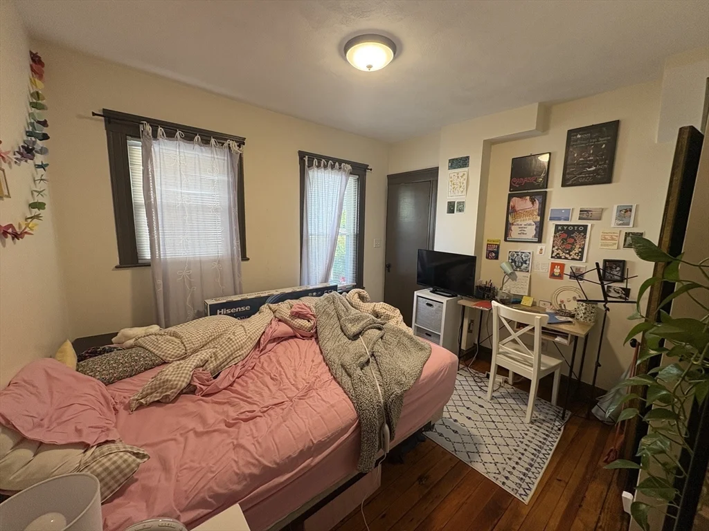 3 bed, 2 bath apartment for rent at 352 Main St Unit 1, Medford — photo 21 of 23