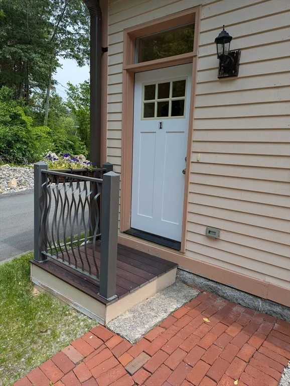 2 bed, 1 bath apartment for rent at 352 Manchaug Rd Unit 1, Sutton — photo 2 of 15