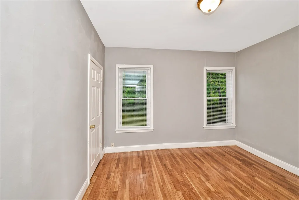 3 bed, 1 bath apartment for rent at 352 Norfolk St Unit 1, Dorchester — photo 9 of 16