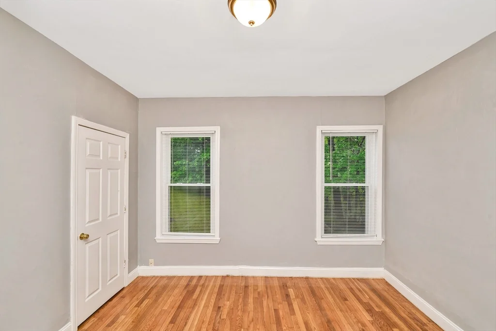 3 bed, 1 bath apartment for rent at 352 Norfolk St Unit 1, Dorchester — photo 10 of 16