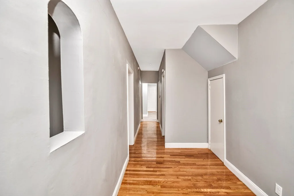 4 bed, 1 bath apartment for rent at 352 Norfolk St Unit 3, Dorchester — photo 6 of 12