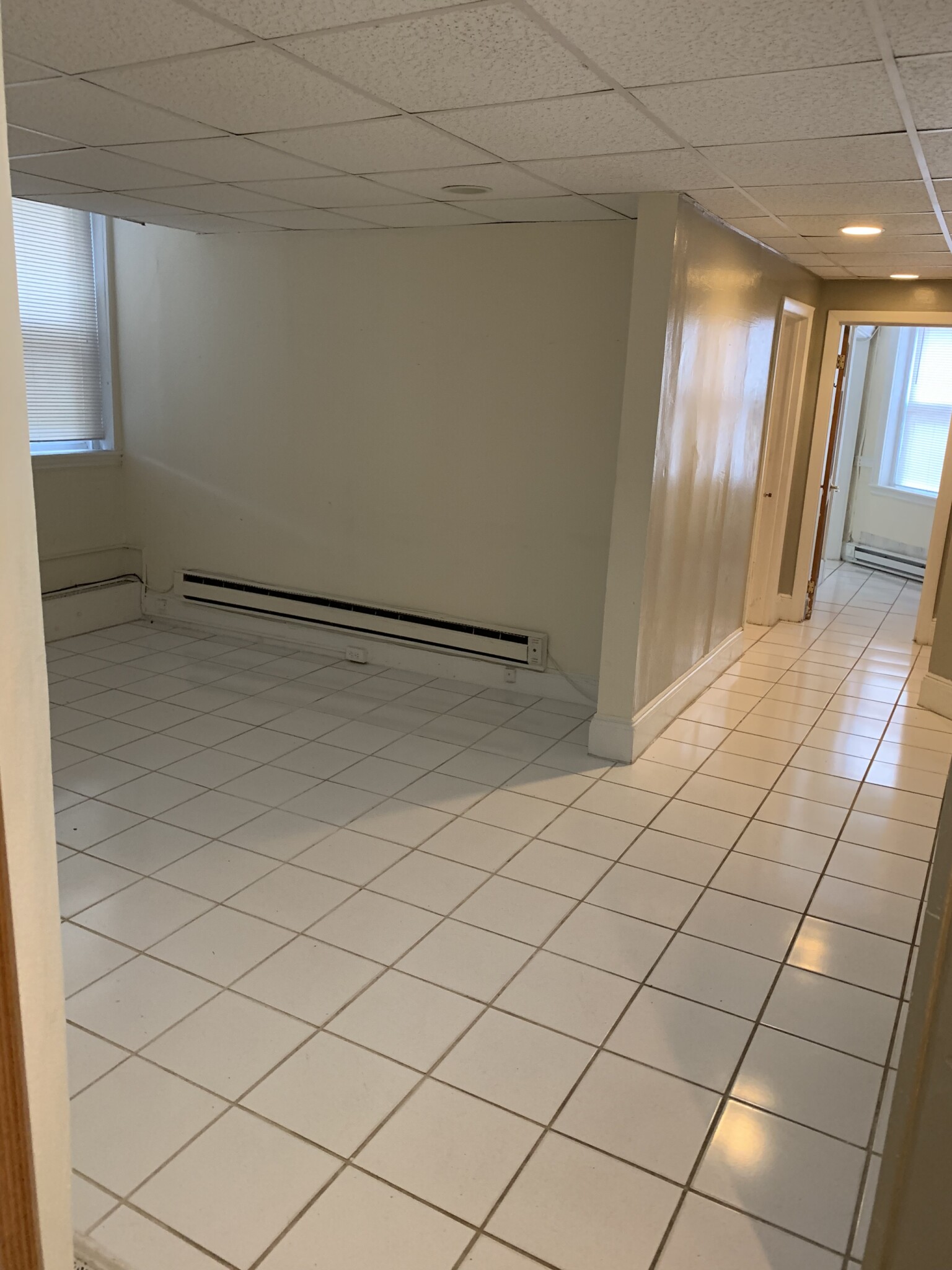 2 bed, 1 bath apartment for rent at 352 Riverway Unit 1, Mission Hill