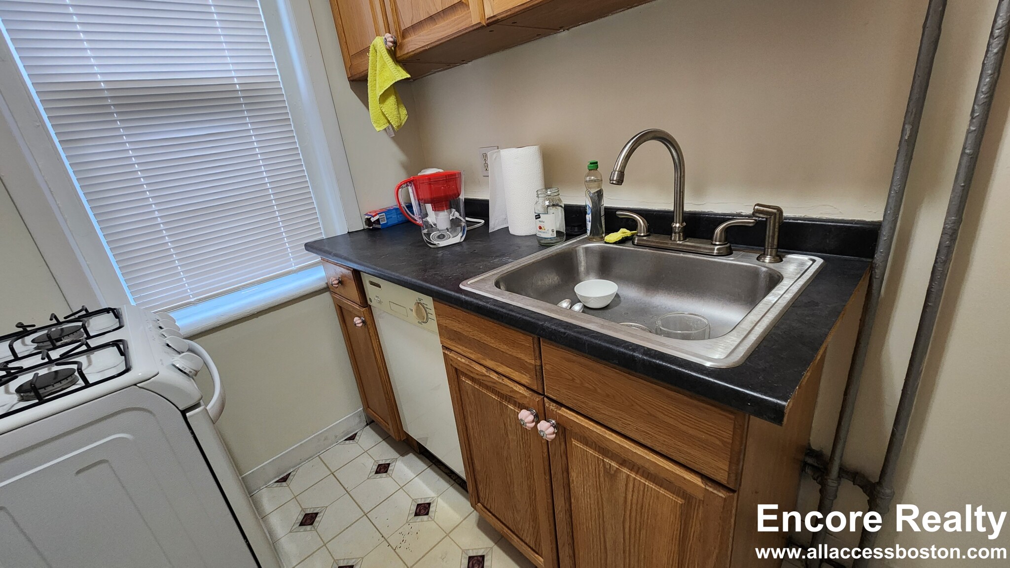 Studio bed, 1 bath apartment for rent at 352 Riverway Unit 11, Mission Hill — photo 13 of 13