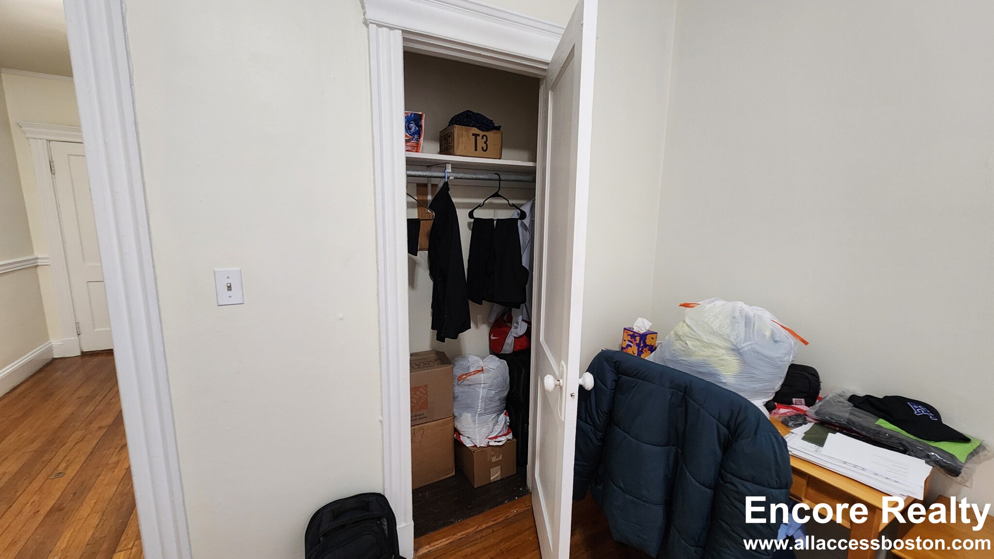 Studio bed, 1 bath apartment for rent at 352 Riverway Unit 11, Mission Hill — photo 5 of 13